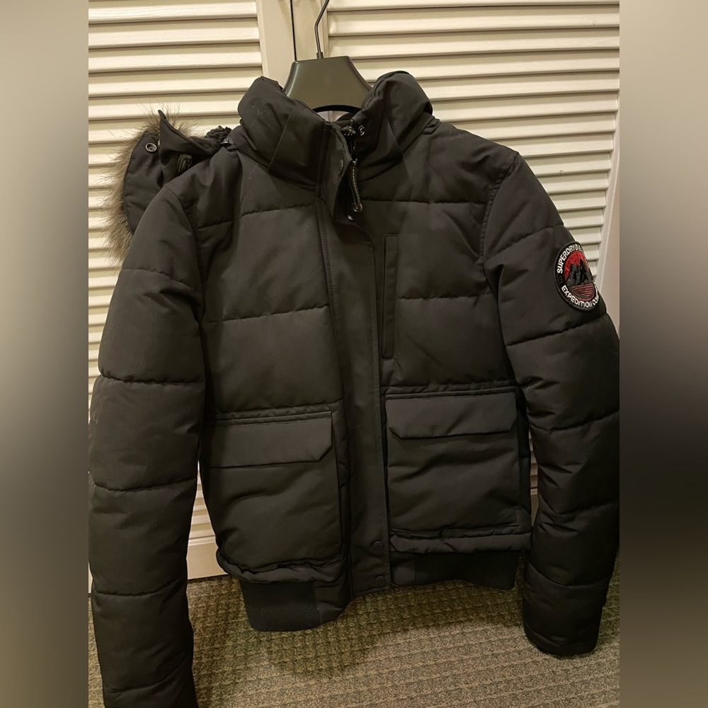 LIKE NEW SUPERDRY PUFFER COAT